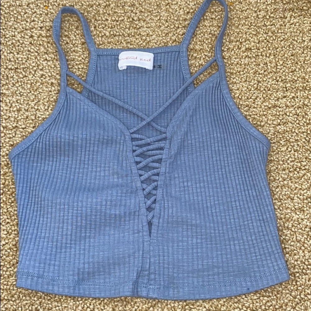 blue tank top
